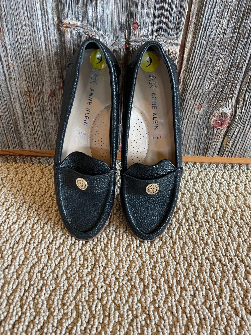 Anne Klein Black Pebbled Leather Slip-On Loafers Women's 9 - Picture 2 of 6